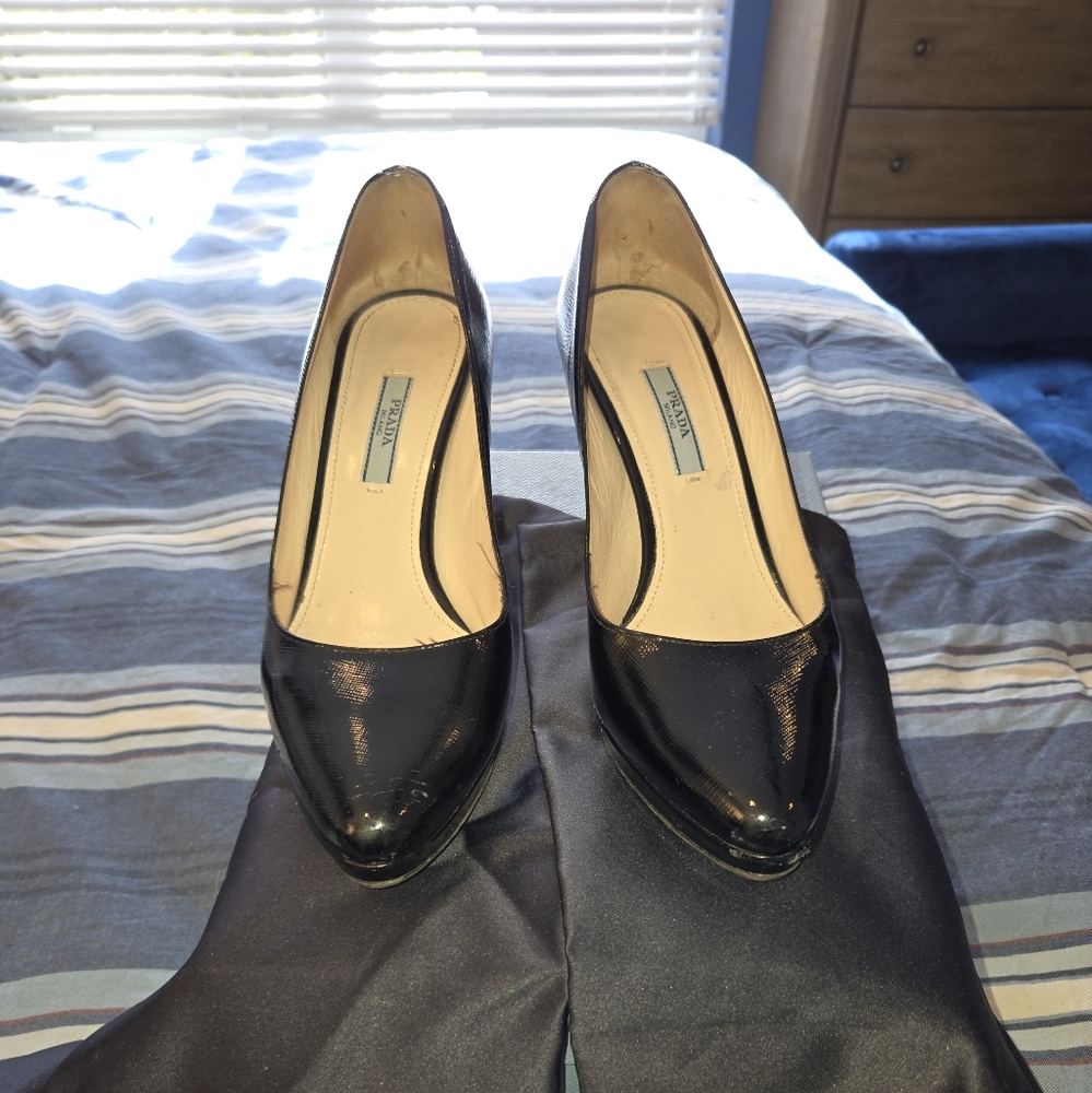 Prada Saffiano Black Platform Pump Size 7.5